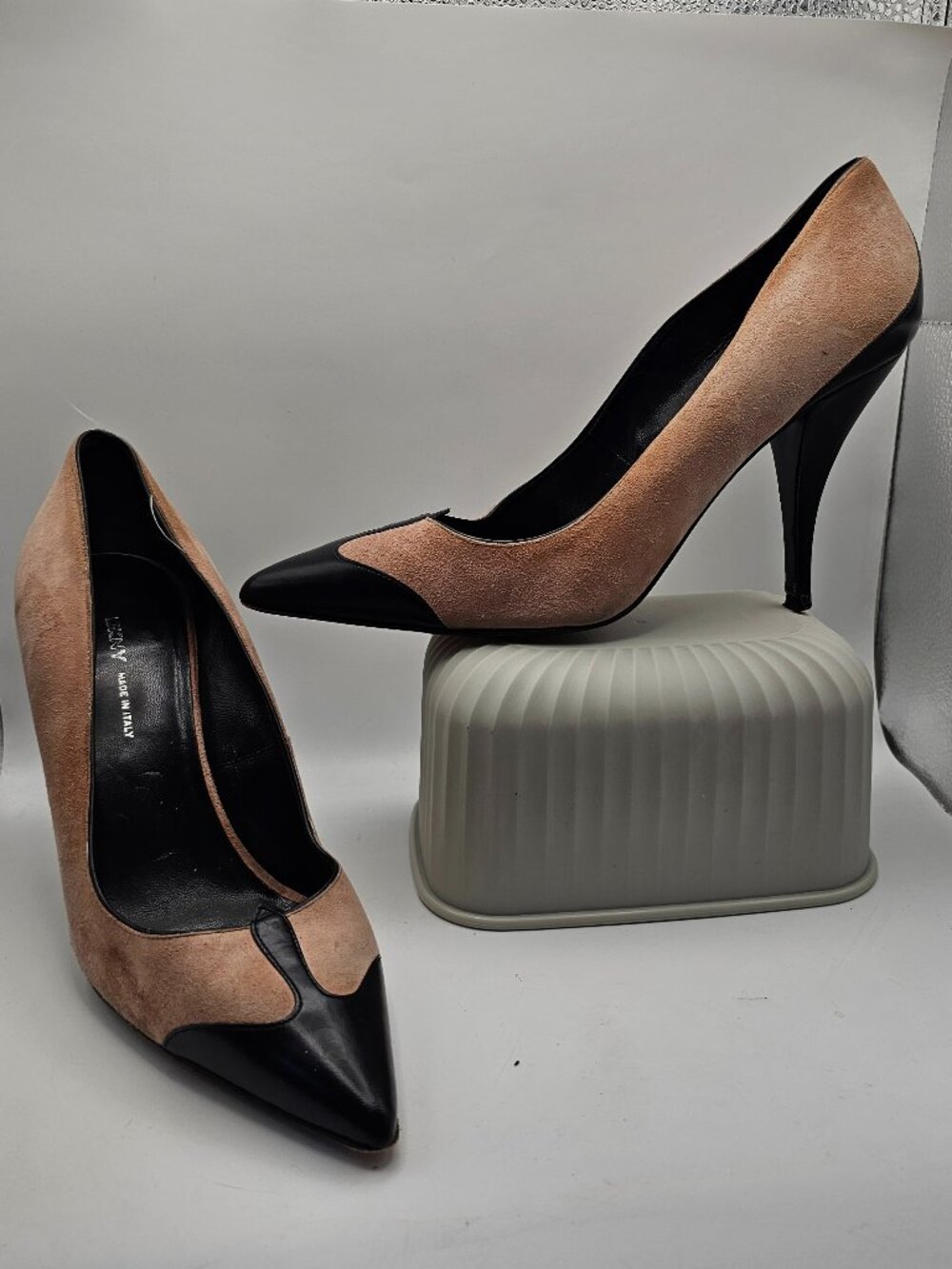 DKNY Made in Italy Two‑Tone Beige & Black Pointed Toe Stiletto Pumps, Size 8
